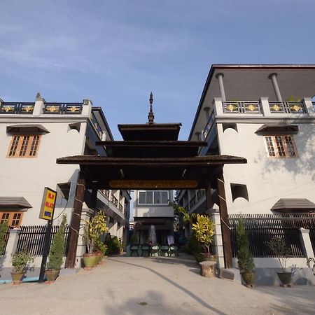 Inlay Palace Hotel Nyaung Shwe Exterior foto