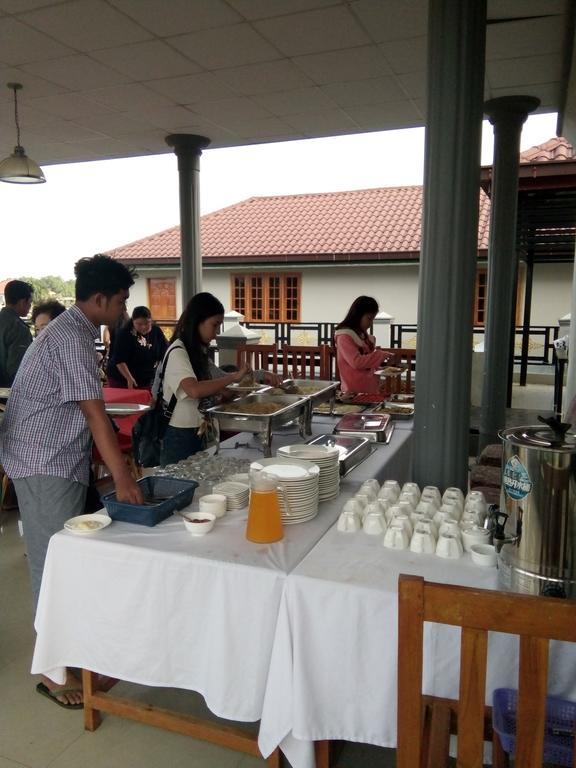 Inlay Palace Hotel Nyaung Shwe Exterior foto