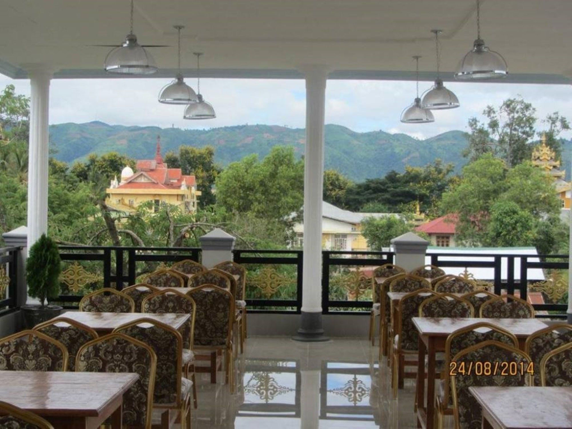 Inlay Palace Hotel Nyaung Shwe Exterior foto